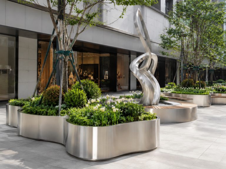 翠屏区不锈钢景观雕塑与金属花箱